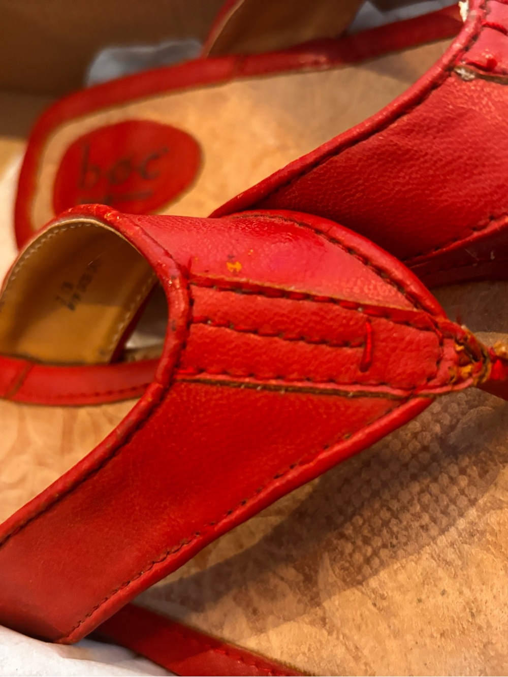 Women's Red Leather Thong Sandals born boc - Picture 4 of 4